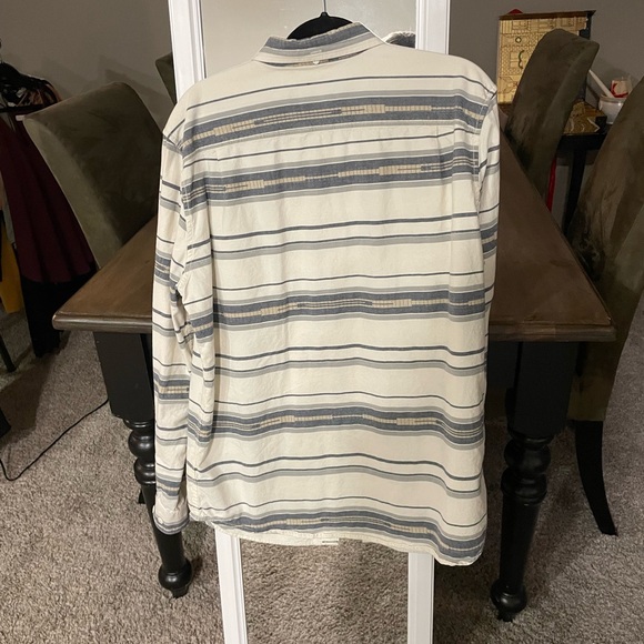 Men’s Button Up - Picture 2 of 5